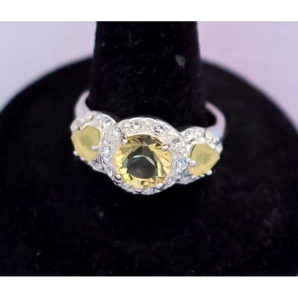 Vintage Silver Tone Champagne Ring | Size 9 | Avon | J24 - Picture 1 of 3